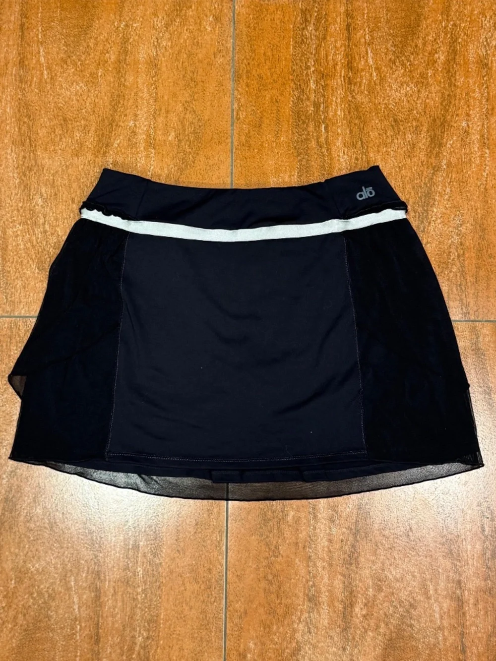 Alo Yoga CoolFit Black Mesh Athletic Tennis Skort Skirt Size Small.